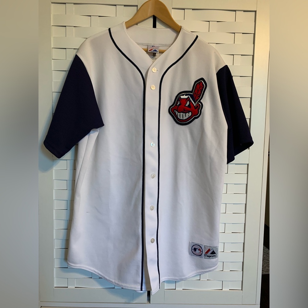 🏟️ VINTAGE CLEVELAND JERSEY 🏟️
